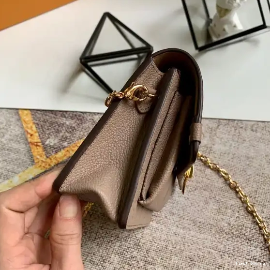 First bag ru WALLET VUITTON LOUIS VAVIN CHAIN 0611